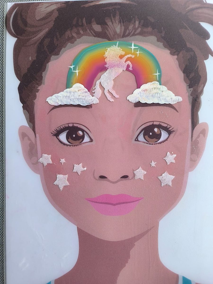 Motivvorlage: Regenbogen mit Einhorn, Wolken und Glitzersternen